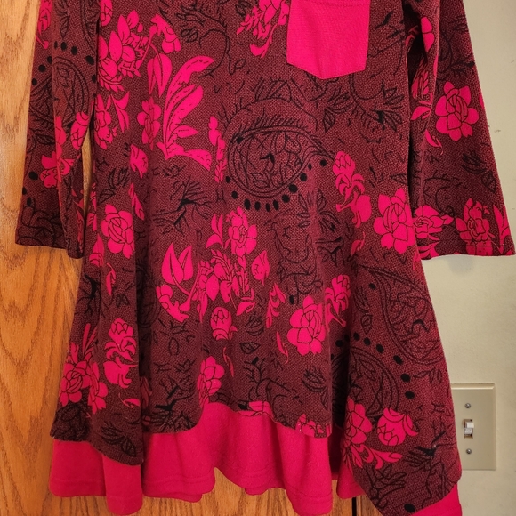 Red Rose Top - Picture 1 of 3